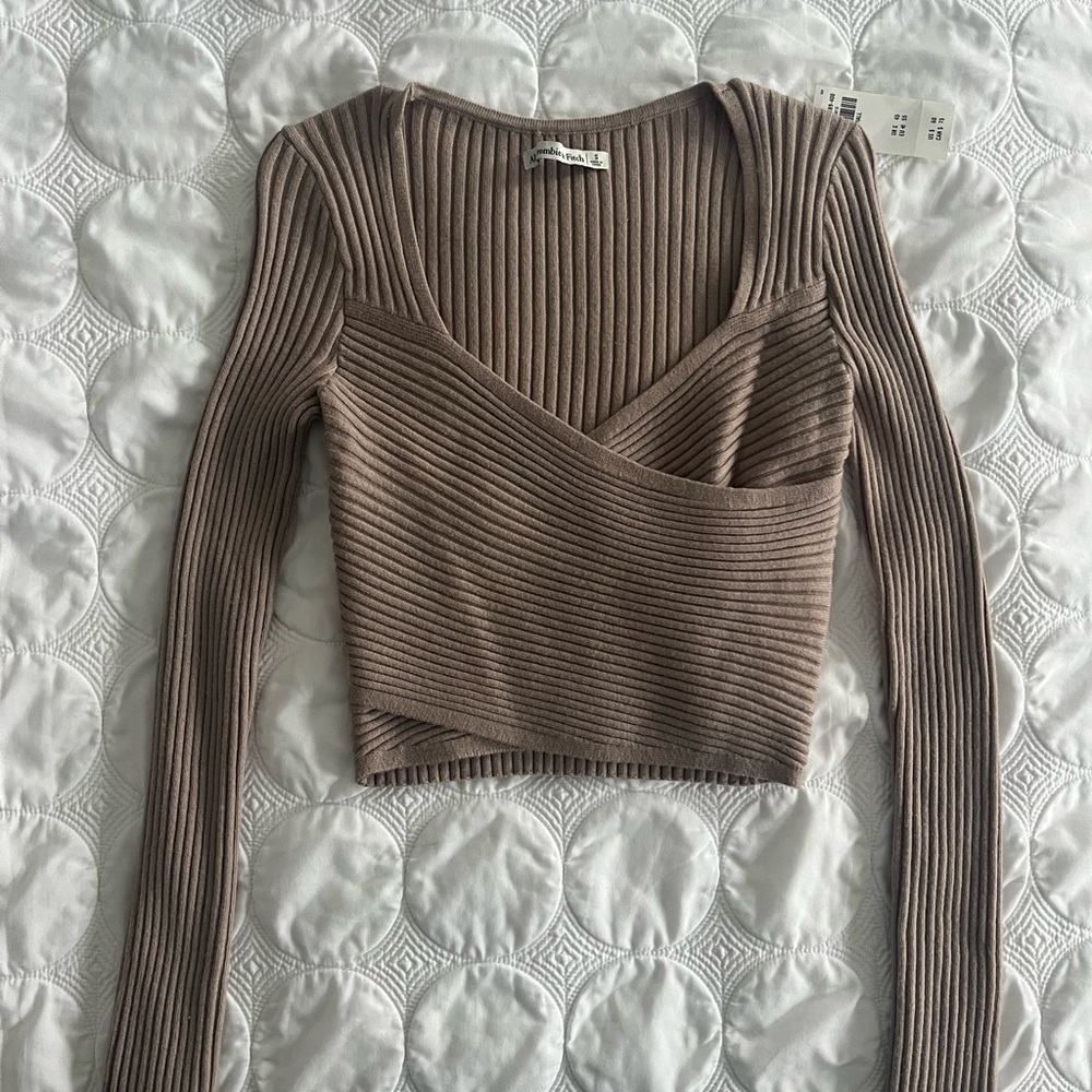 Abercrombie & Fitch Taupe Ribbed Crop Top, size S